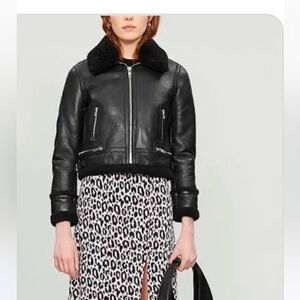 Maje Leather Bomber Sherpa Bomber Jacket Size 40
Purchased in Nice, France